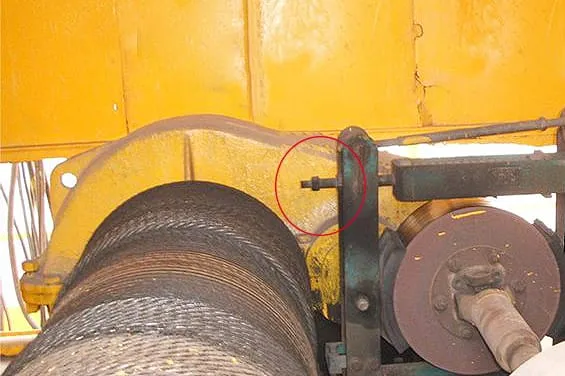 4. Hoisting mechanism winch trolley lock nut is not tightened.jpeg